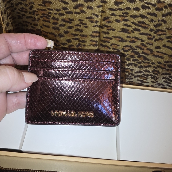 NWT Michael Kors Shimmering Plum Handbag & Cardholder Set In Box - Picture 5 of 10